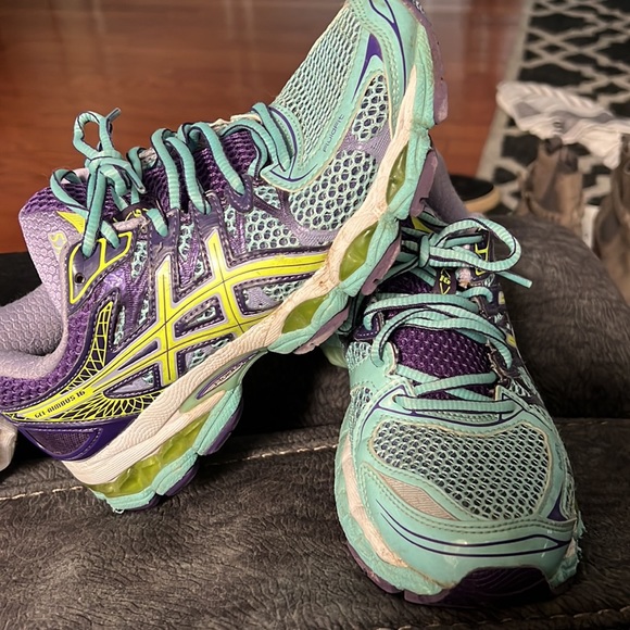 ASICS Gel Nimbus 16 size 6.5 - Picture 2 of 7